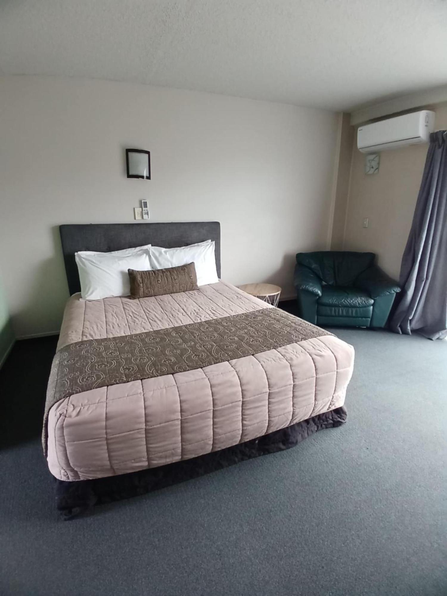 Motel Ambassador 3*