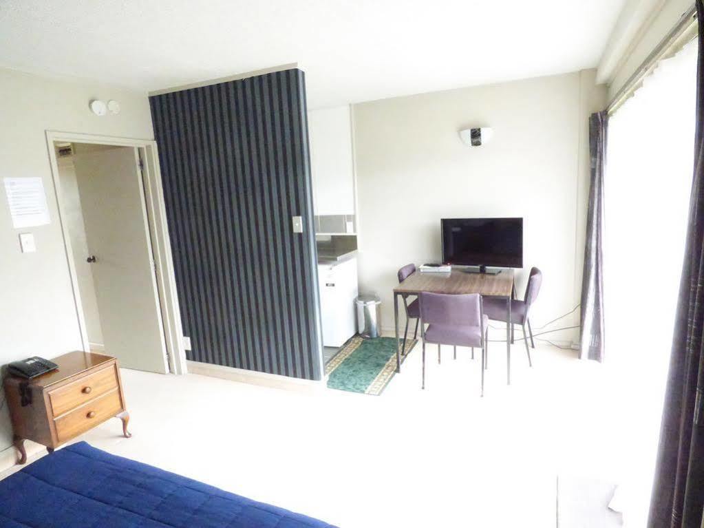 Motel Ambassador 3*