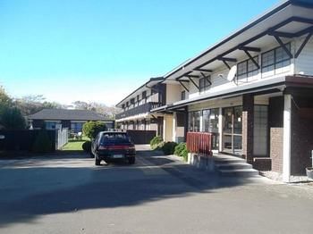 Ambassador Motel 3*